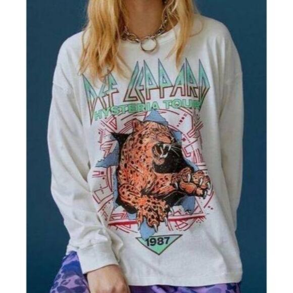 Daydreamer Def Leppard Hysteria Oversized Graphic Tee White Long Sleeve Medium - Picture 1 of 6